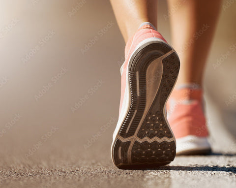 QVT JUNE MEDIUM: Walking fit for summer - WOMAN
